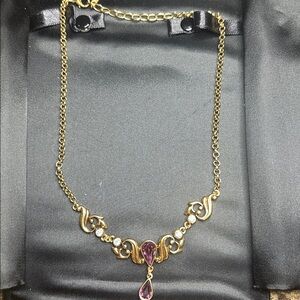 Vintage Vendôme Elegant Gold Tone and Purple Necklace